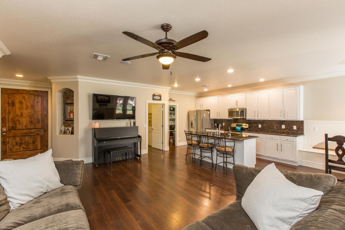 4167 E Maplewood St, Gilbert, AZ 85297 photo 8