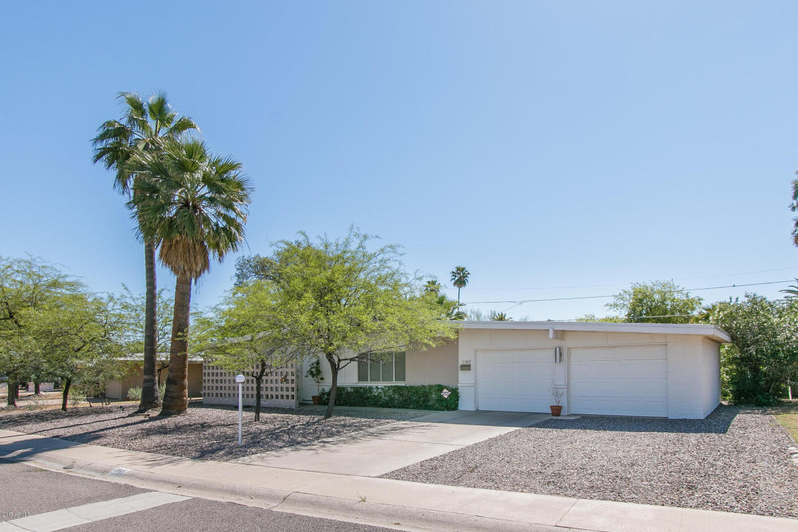 3901 E Sahuaro Dr, Phoenix, AZ 85028 photo 1