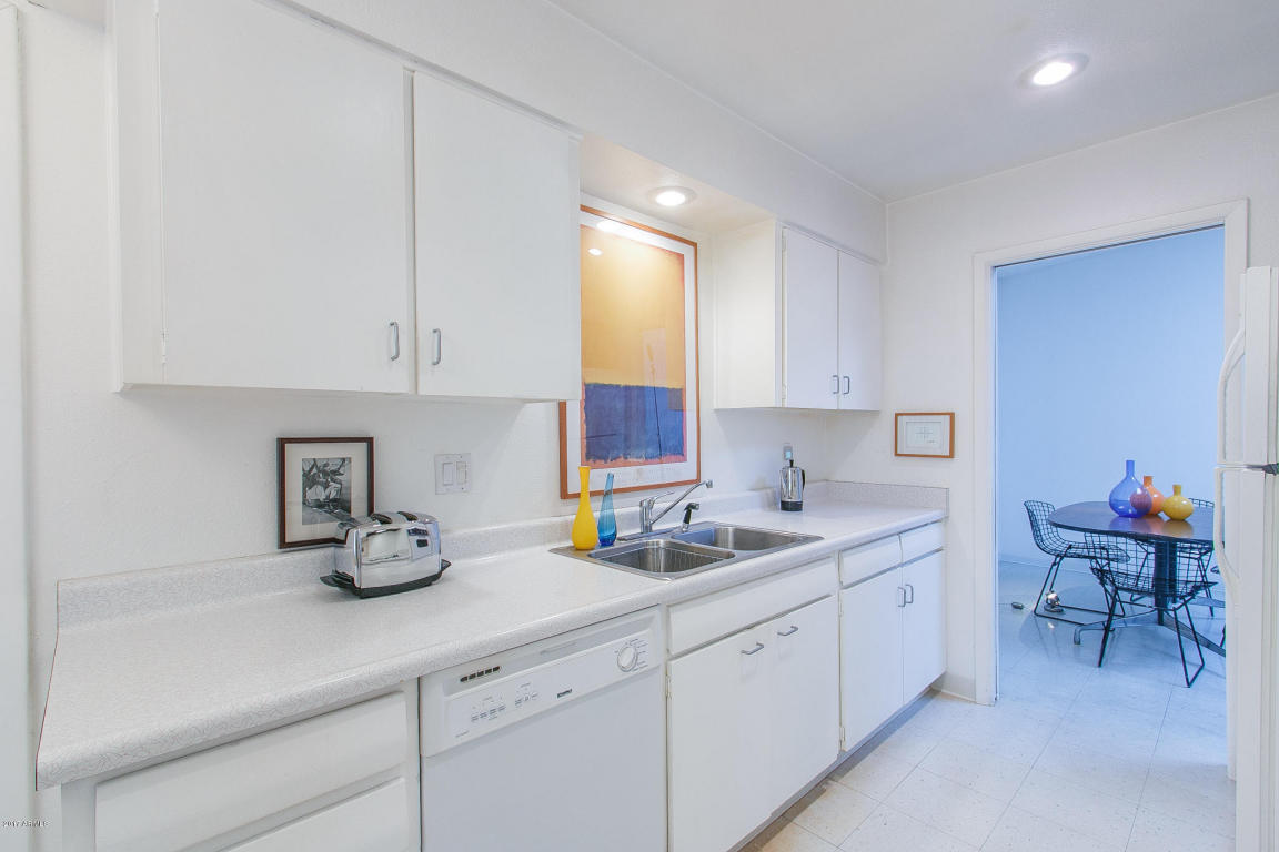 3901 E Sahuaro Dr, Phoenix, AZ 85028 photo 9