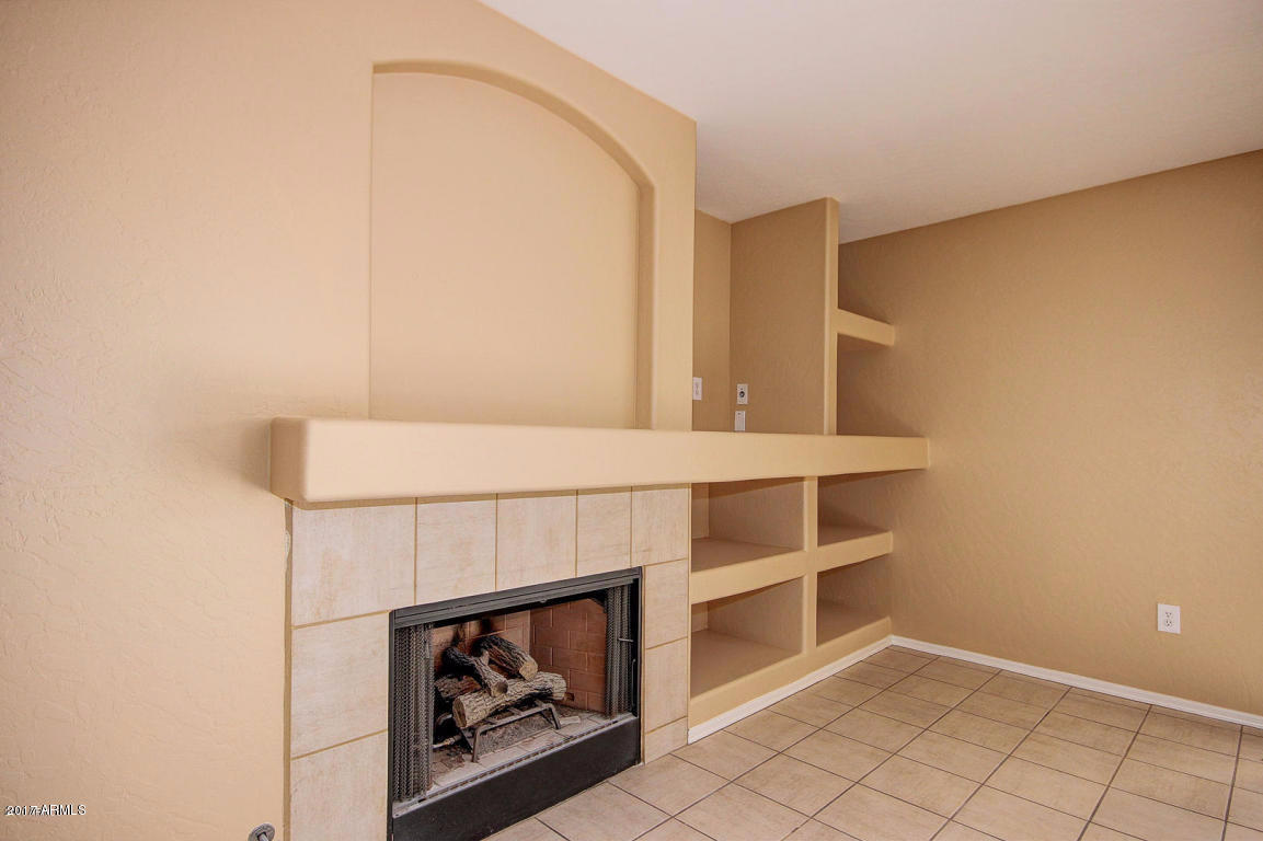 707 E Potter Dr, Phoenix, AZ 85024 photo 9
