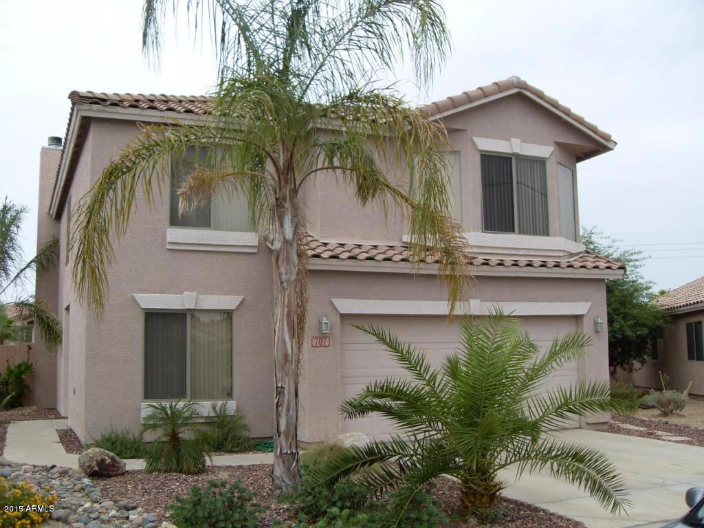 707 E Potter Dr, Phoenix, AZ 85024 photo 1