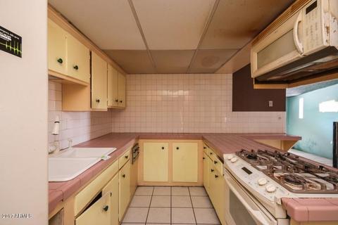301 E Desert Dr, Phoenix, AZ 85042 photo 9