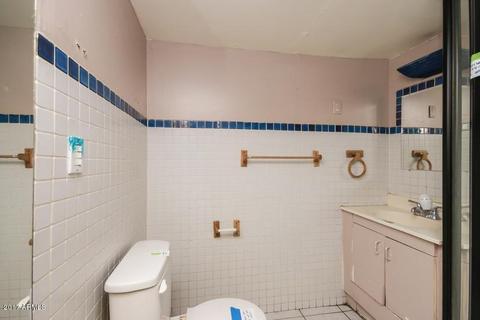 301 E Desert Dr, Phoenix, AZ 85042 photo 12