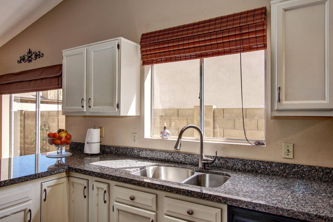 601 S Winthrop St, Gilbert, AZ 85296 photo 14