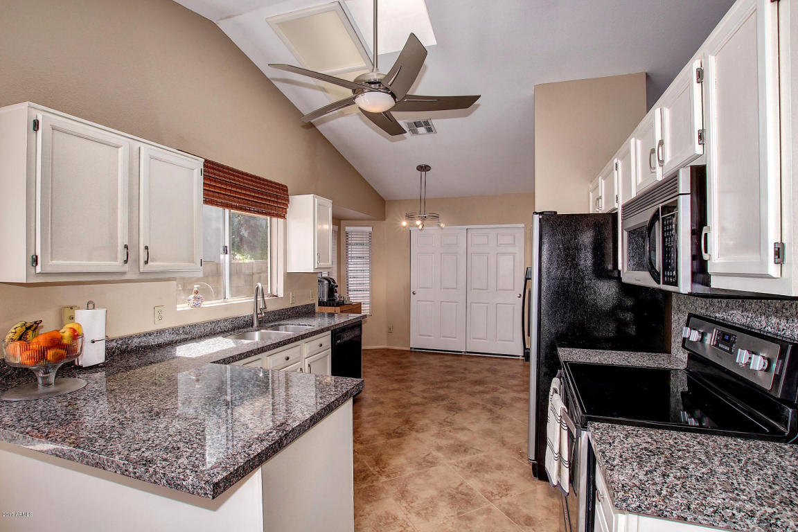 601 S Winthrop St, Gilbert, AZ 85296 photo 16