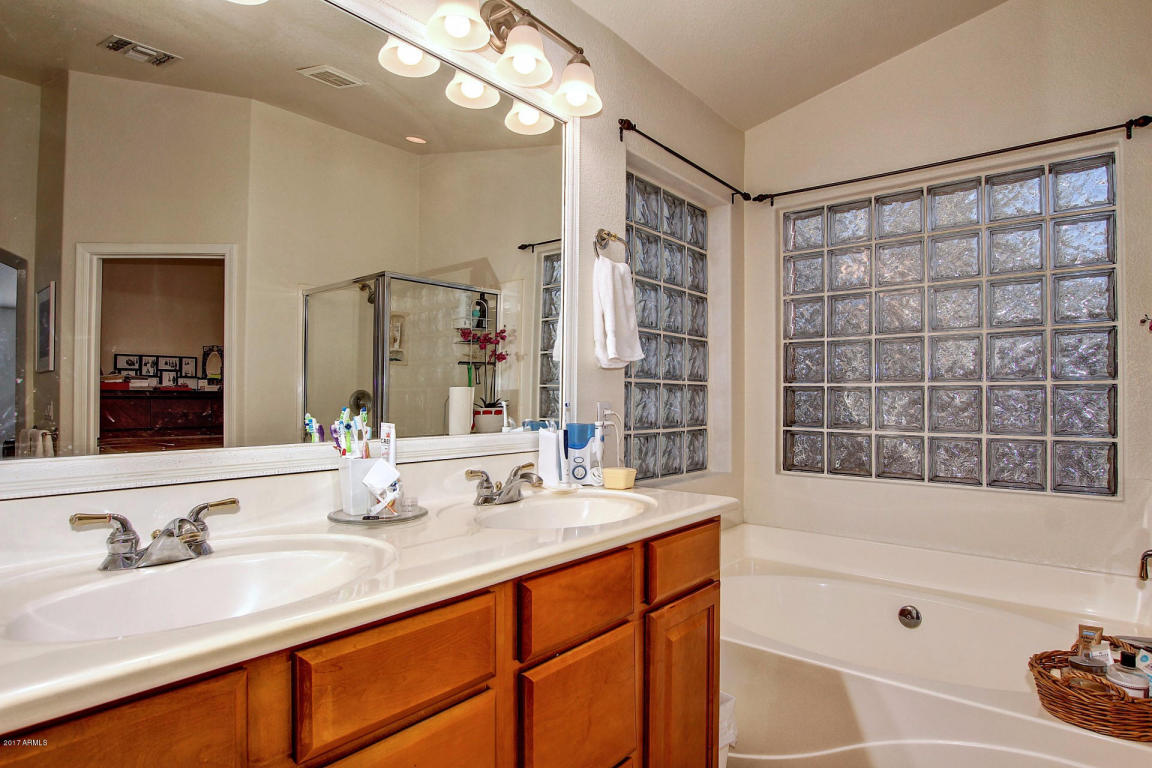3353 E Washington Ave, Gilbert, AZ 85234 photo 23