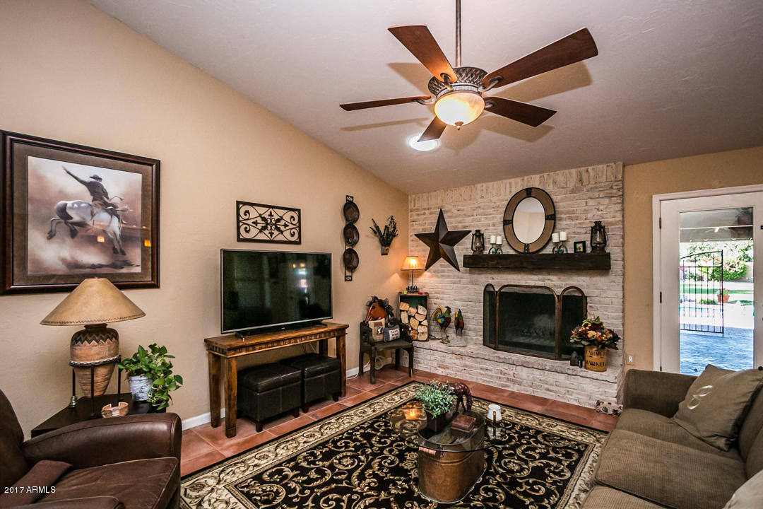 720 E Palo Verde St, Gilbert, AZ 85296 photo 6