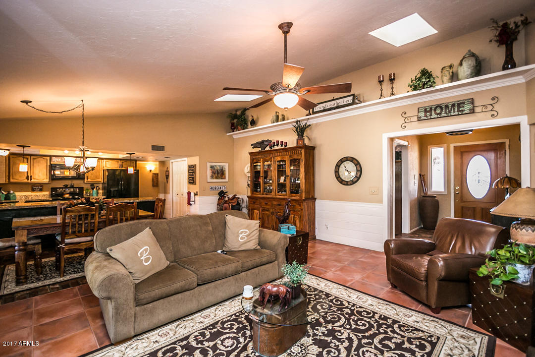 720 E Palo Verde St, Gilbert, AZ 85296 photo 8