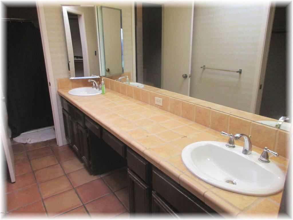 1809 E Desert Park Ln, Phoenix, AZ 85020 photo 13