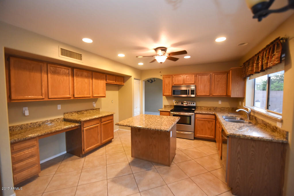 1676 W Commerce Ave, Gilbert, AZ 85233 photo 11
