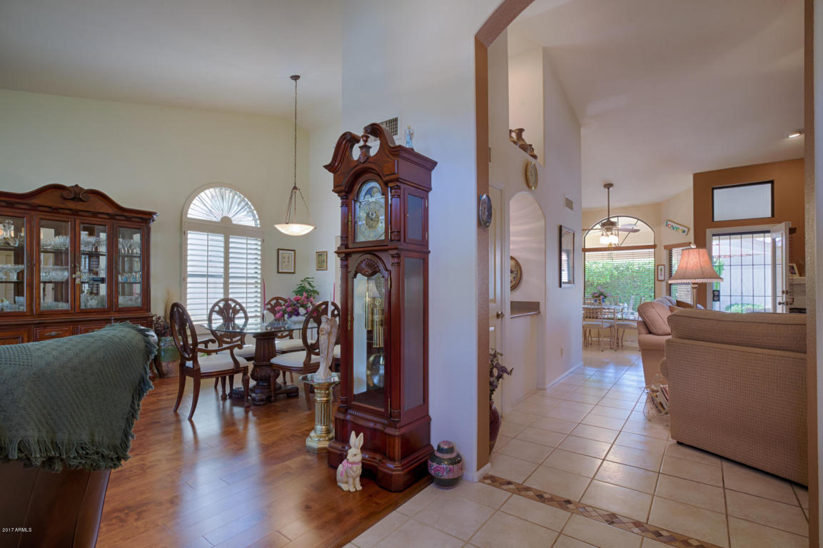 243 E Stonebridge Dr, Gilbert, AZ 85234 photo 4