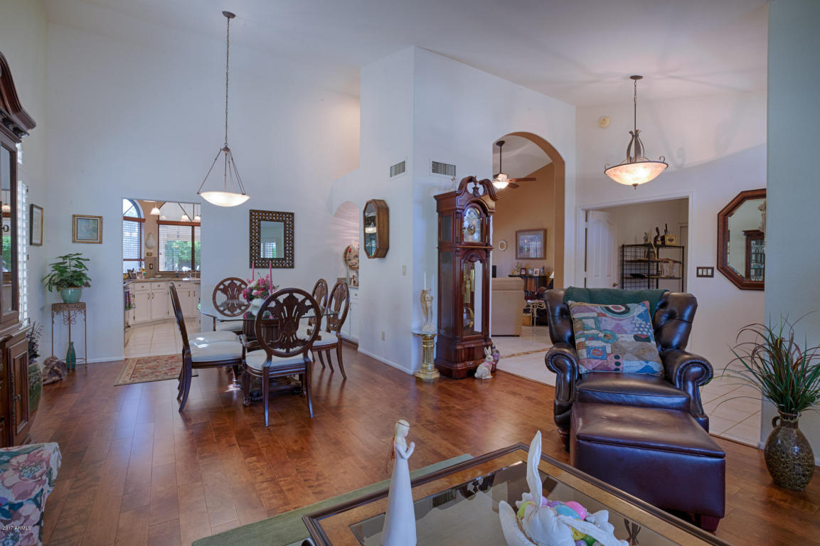 243 E Stonebridge Dr, Gilbert, AZ 85234 photo 6