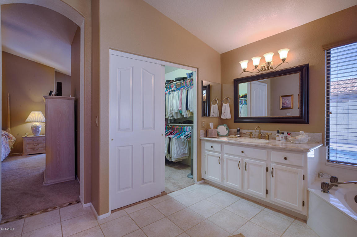 243 E Stonebridge Dr, Gilbert, AZ 85234 photo 19