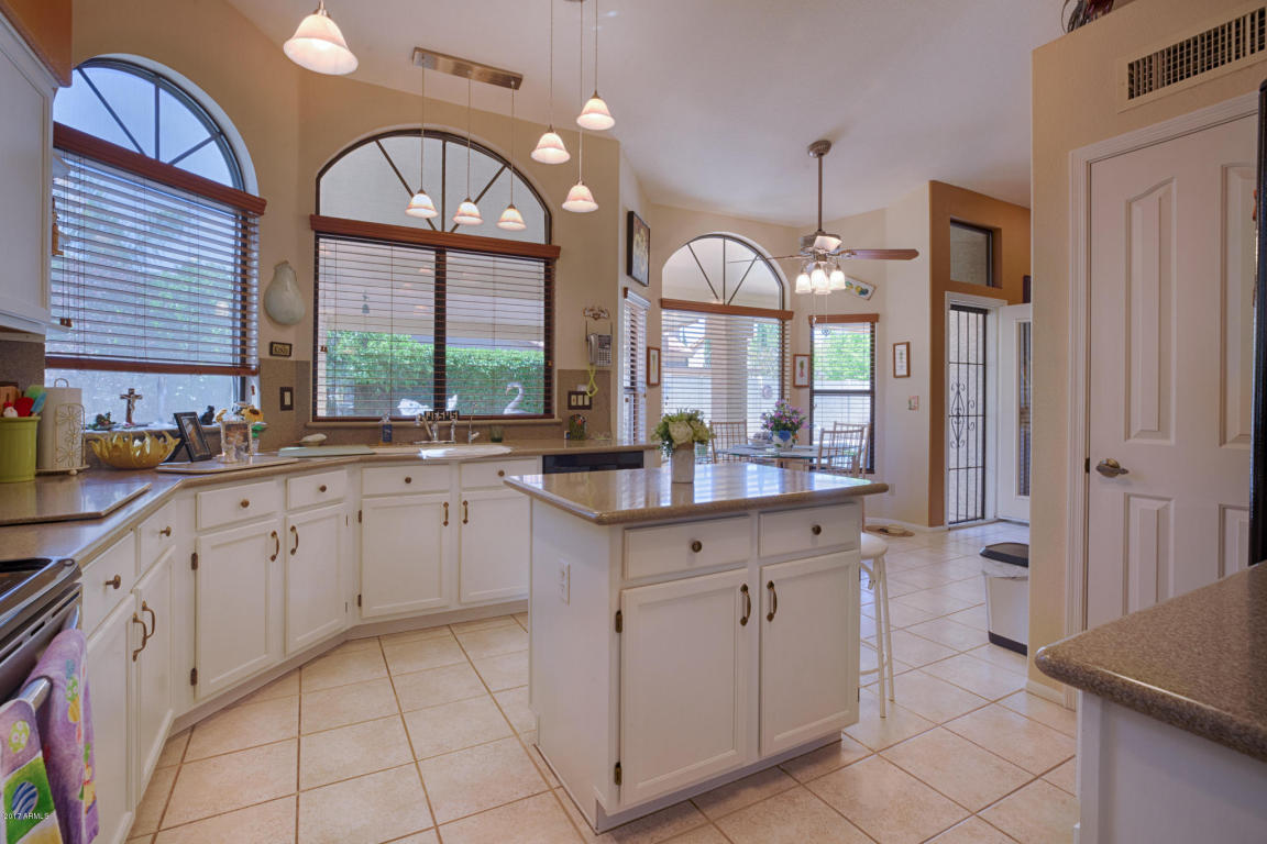 243 E Stonebridge Dr, Gilbert, AZ 85234 photo 9