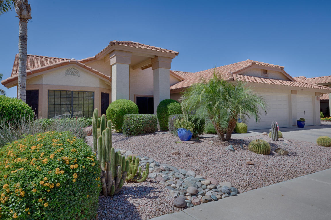 243 E Stonebridge Dr, Gilbert, AZ 85234 photo 2