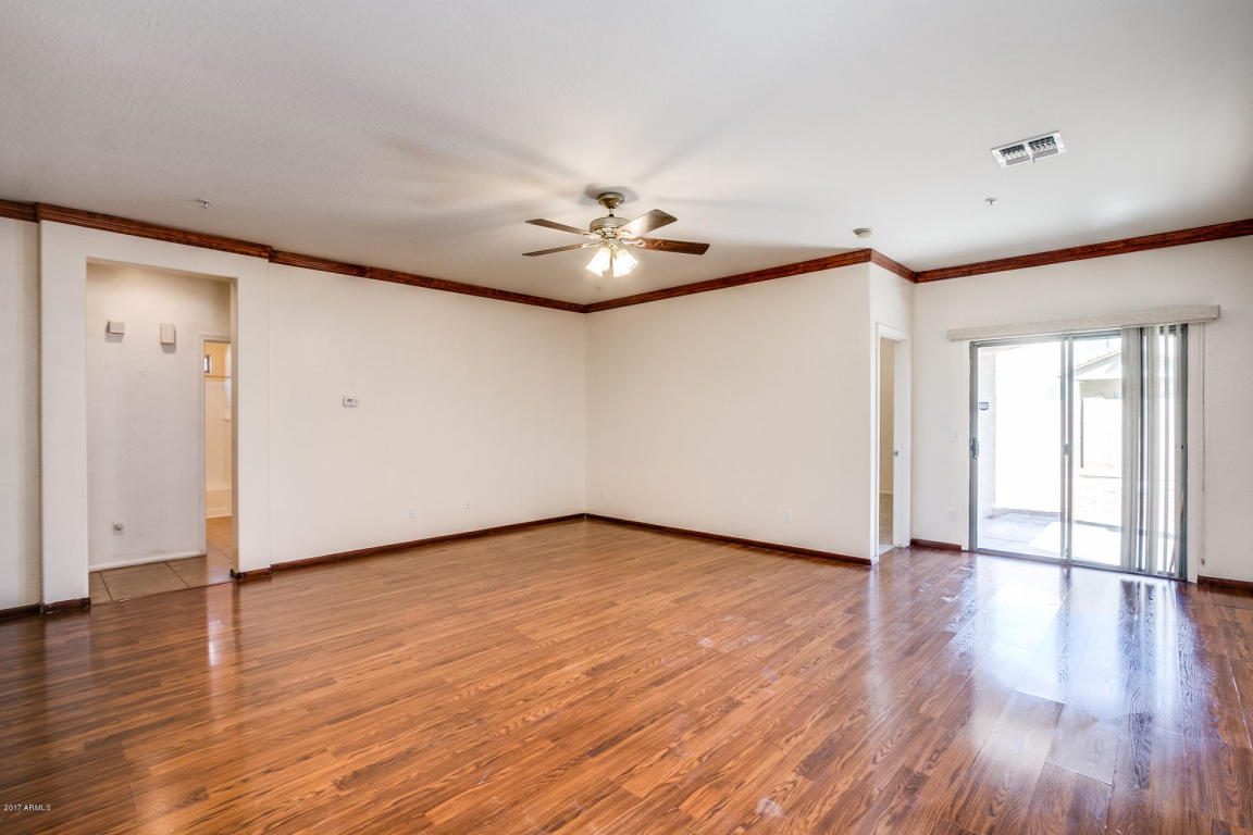 918 E Dee St, Avondale, AZ 85323 photo 3