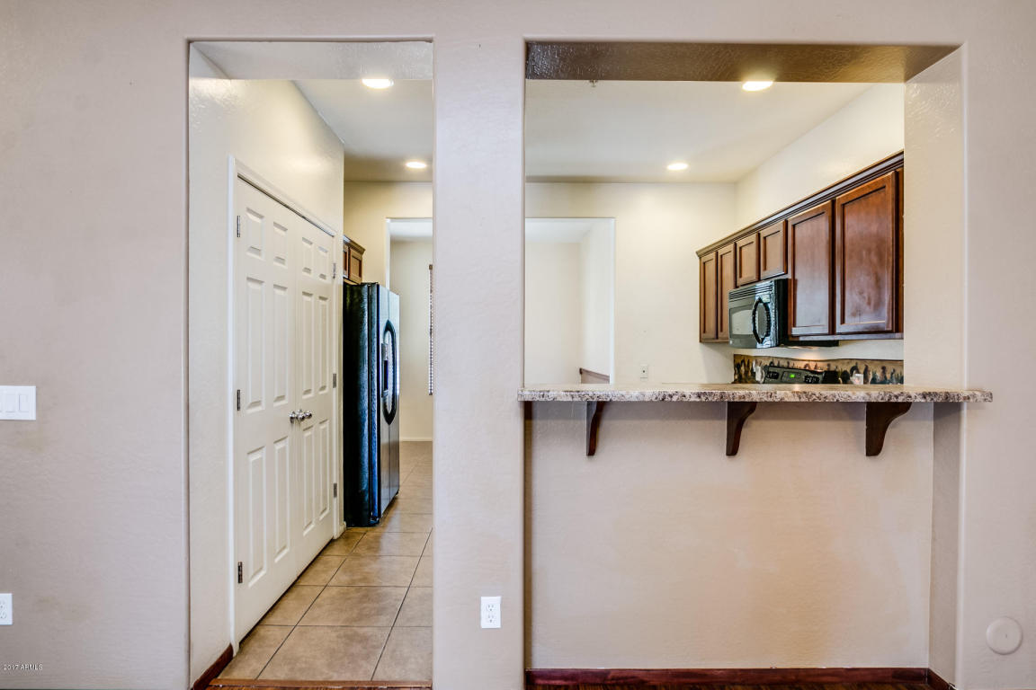 918 E Dee St, Avondale, AZ 85323 photo 5