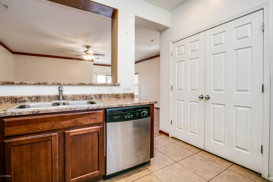 918 E Dee St, Avondale, AZ 85323 photo 8