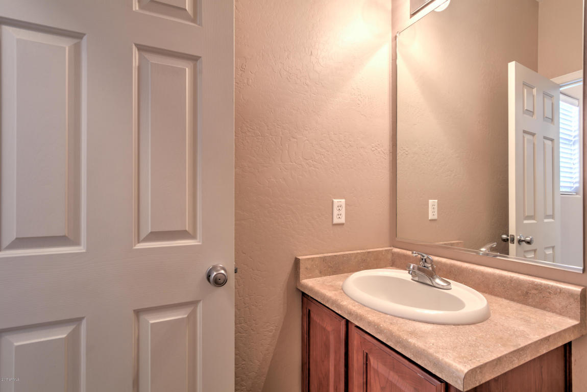 1172 E Buffalo St, Gilbert, AZ 85295 photo 9