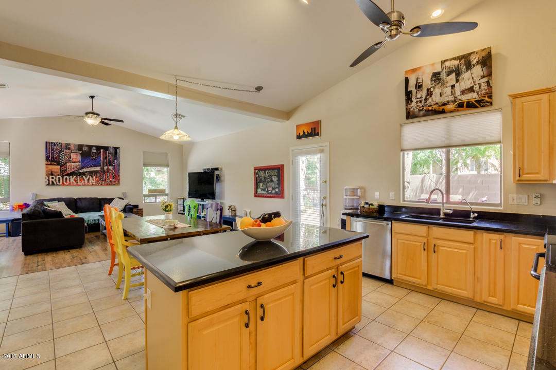 1332 N Bronco Ct, Gilbert, AZ 85233 photo 5