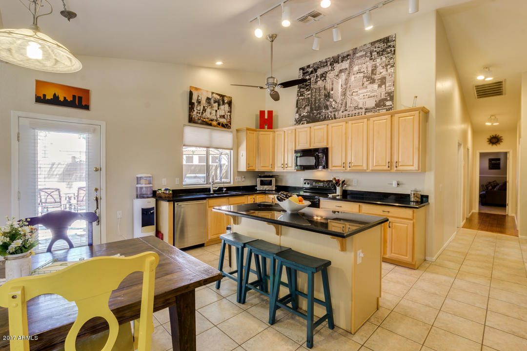 1332 N Bronco Ct, Gilbert, AZ 85233 photo 6