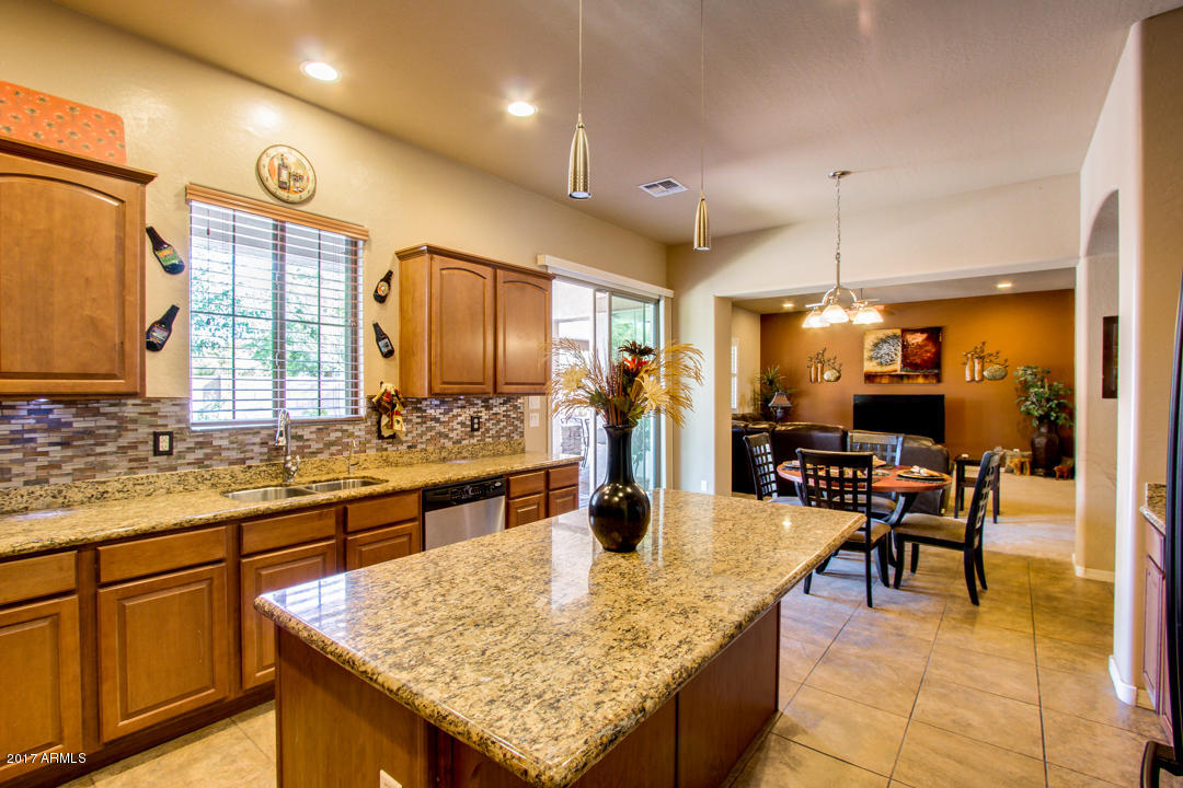 2870 E Flower St, Gilbert, AZ 85298 photo 17