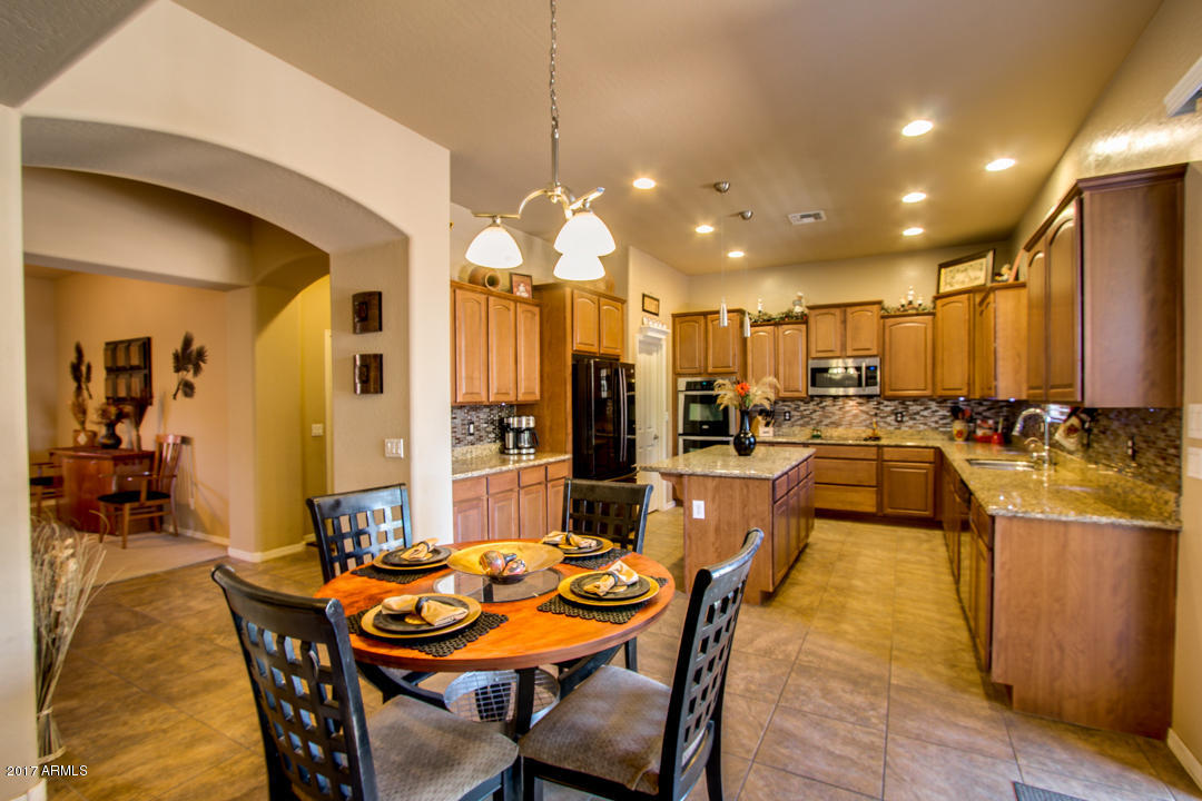2870 E Flower St, Gilbert, AZ 85298 photo 11