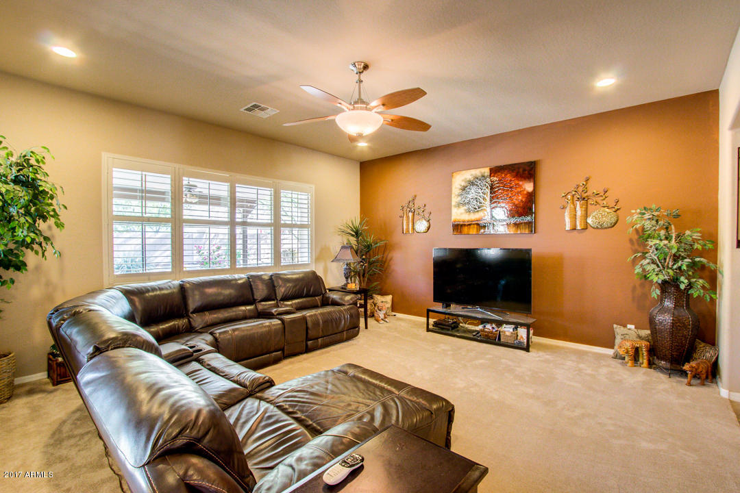 2870 E Flower St, Gilbert, AZ 85298 photo 9