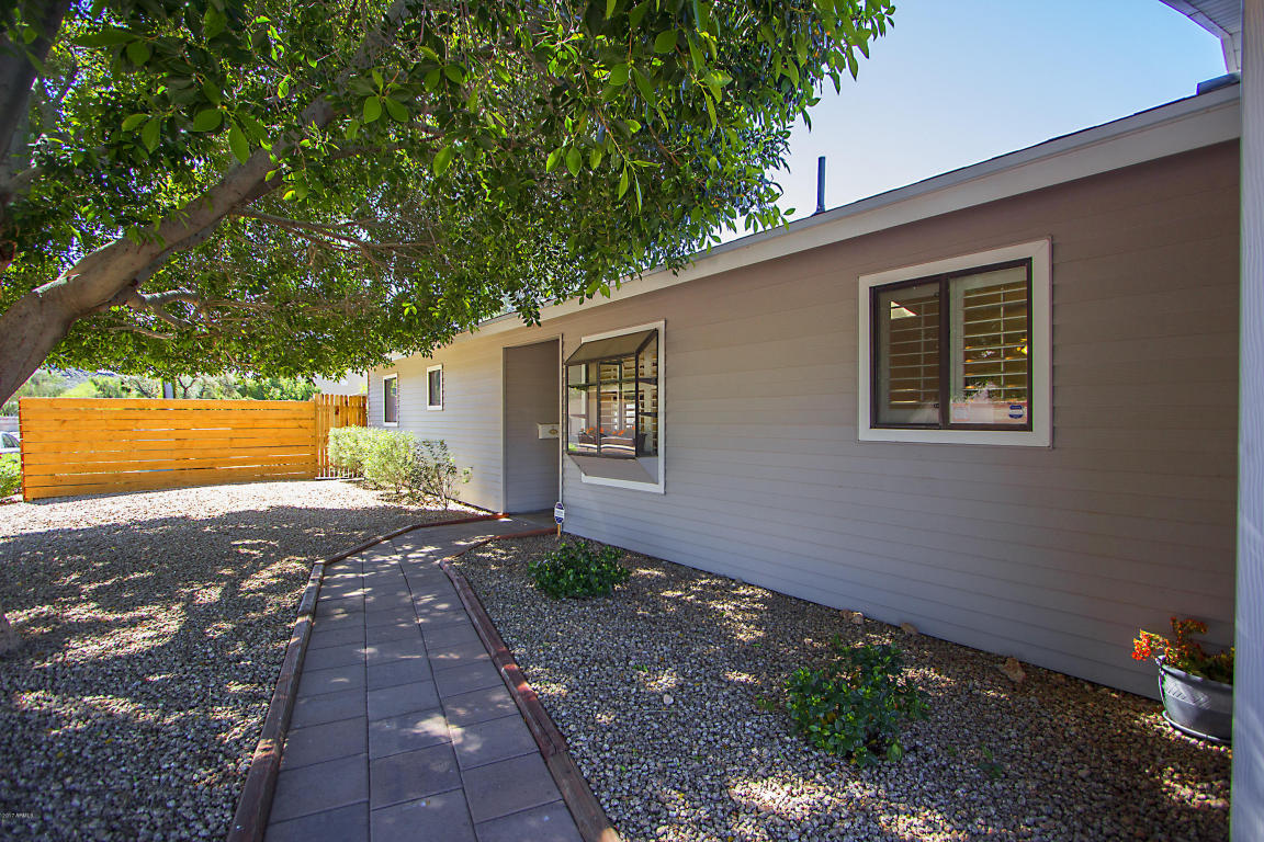1945 E Larkspur Dr, Phoenix, AZ 85022 photo 3