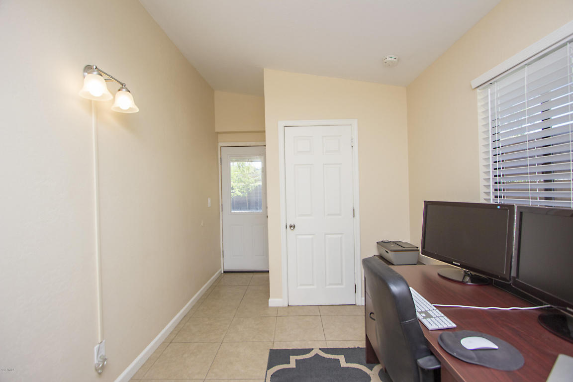 1945 E Larkspur Dr, Phoenix, AZ 85022 photo 16