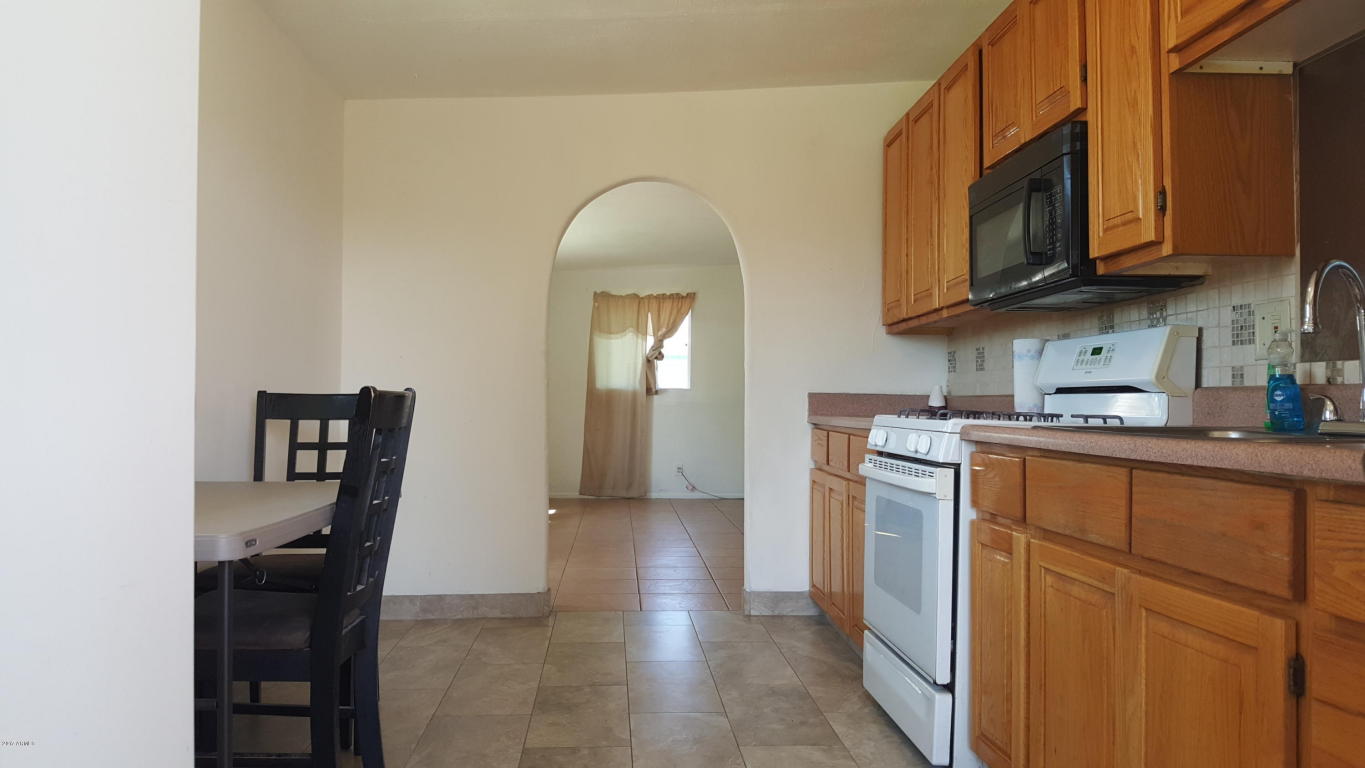 1814 E Pleasant Ln, Phoenix, AZ 85042 photo 10