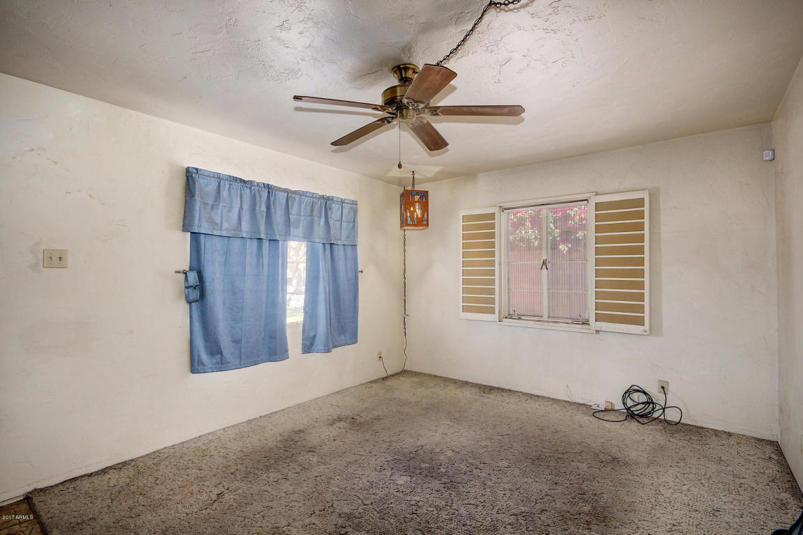 1037 E Glenrosa Ave, Phoenix, AZ 85014 photo 4