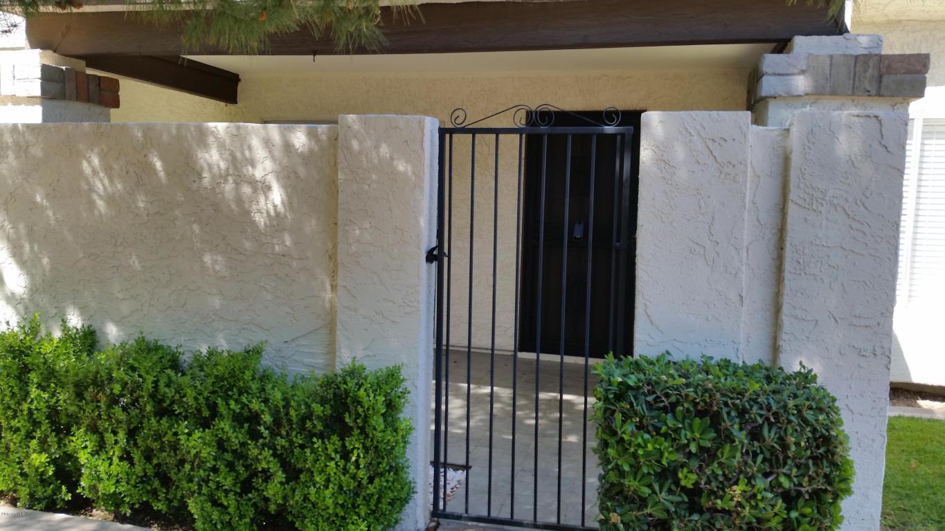 754 Eugie Ave, Phoenix, AZ 85022 photo 2