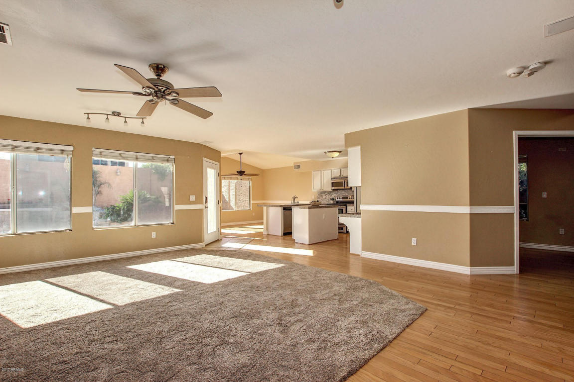 1727 E Blackhawk Dr, Phoenix, AZ 85024 photo 2