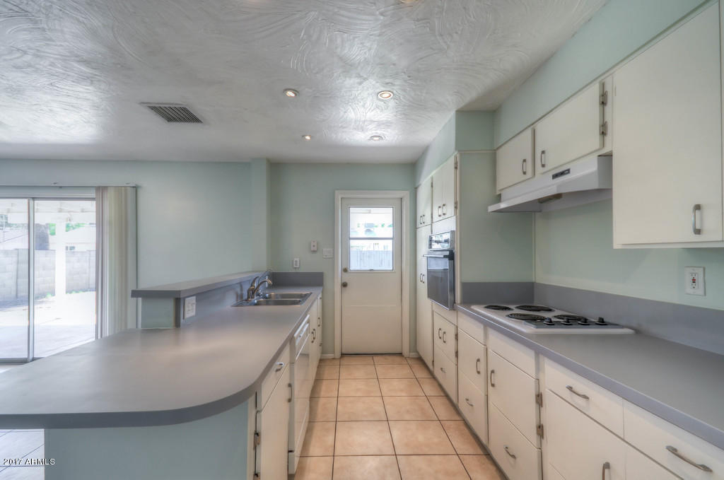 111 E Geneva Dr, Tempe, AZ 85282 photo 11