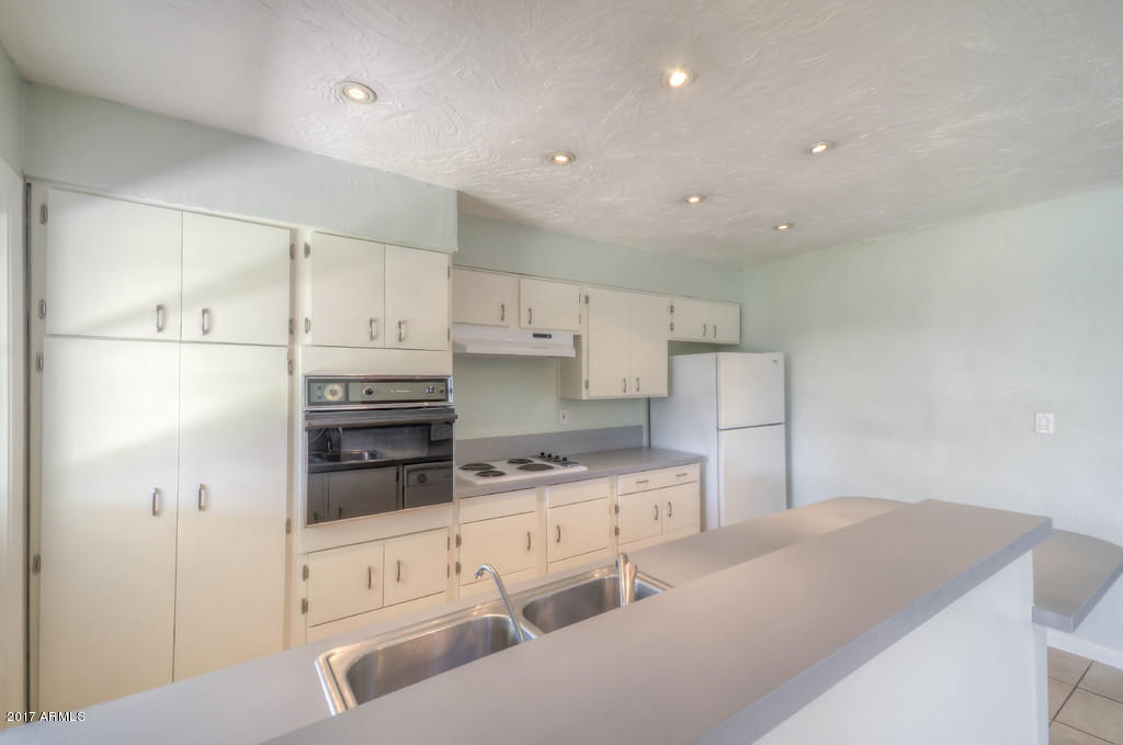 111 E Geneva Dr, Tempe, AZ 85282 photo 10