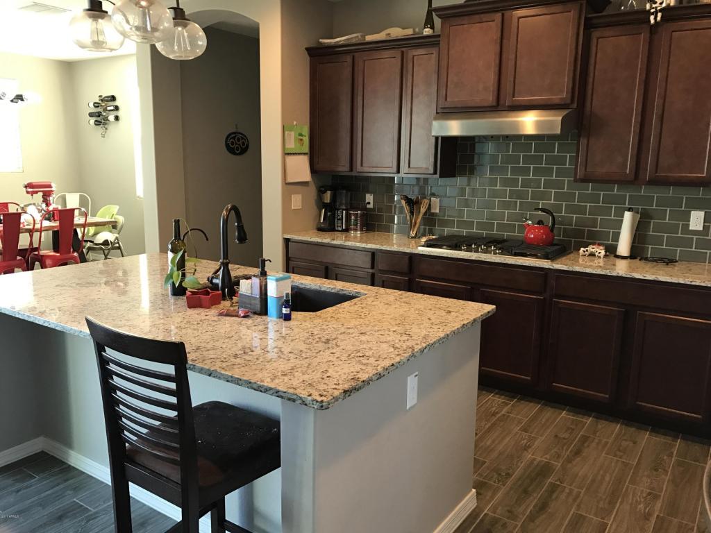 2173 S Wade Dr, Gilbert, AZ 85295 photo 5