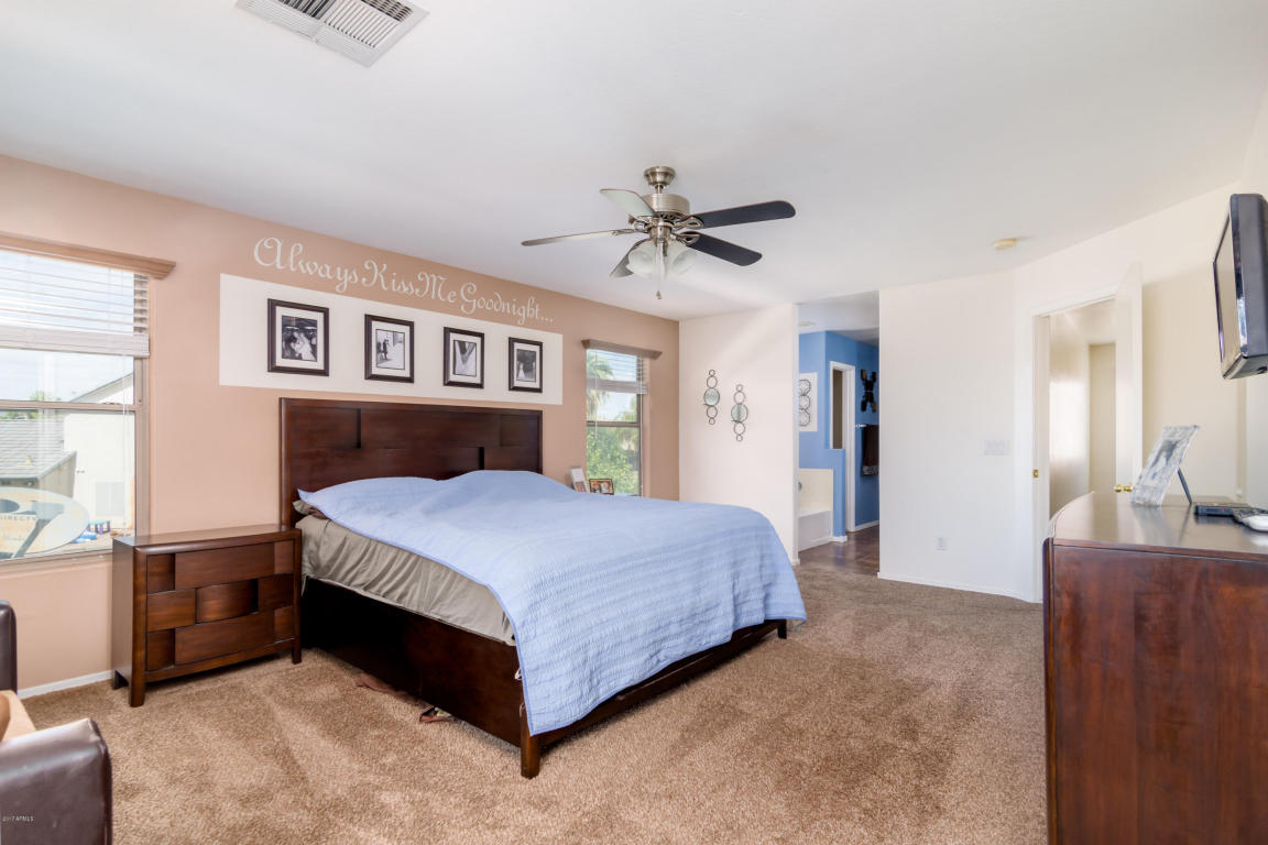 298 E Baylor Ln, Gilbert, AZ 85296 photo 9