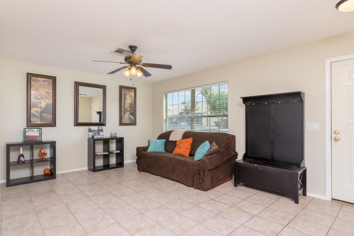 298 E Baylor Ln, Gilbert, AZ 85296 photo 7
