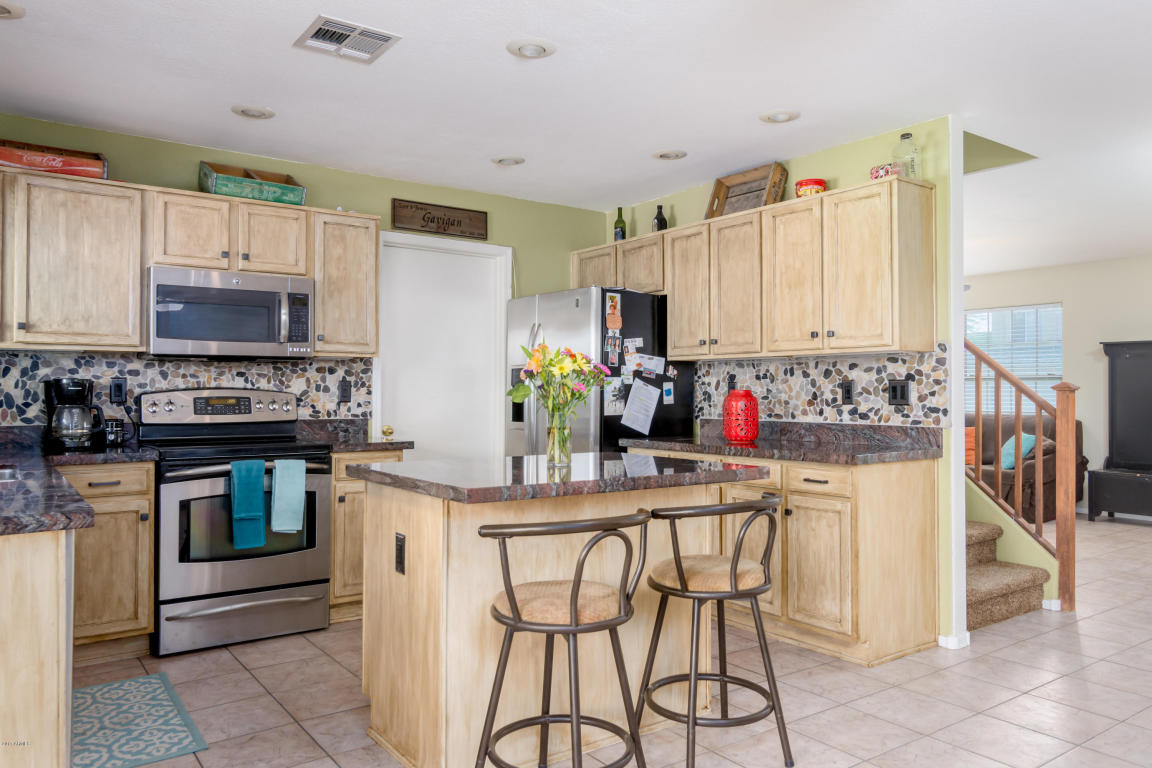 298 E Baylor Ln, Gilbert, AZ 85296 photo 4
