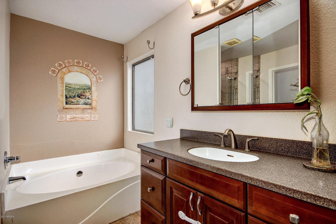 2639 E Valencia Dr, Phoenix, AZ 85042 photo 4