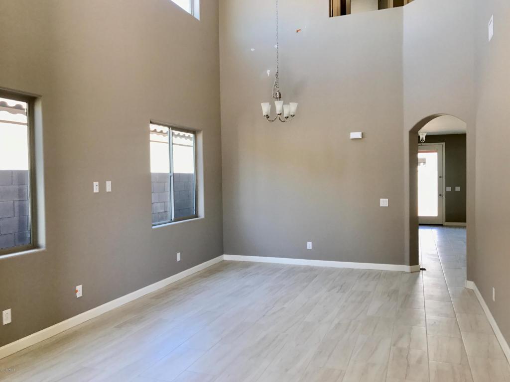 1723 N Hillcrest St, Mesa, AZ 85201 photo 5