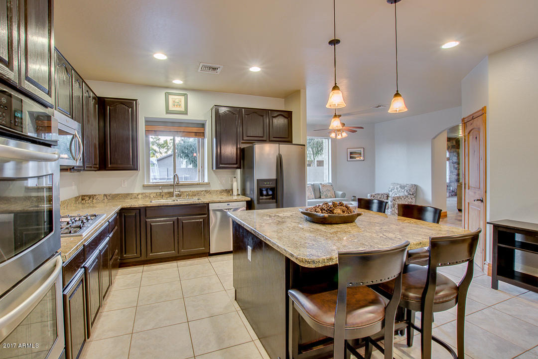 2886 S Birch St, Gilbert, AZ 85295 photo 23