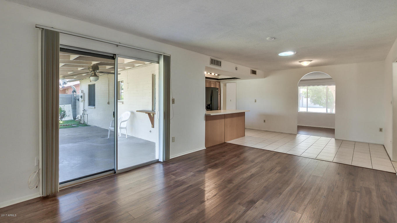 3452 E Laurel Ln, Phoenix, AZ 85028 photo 17