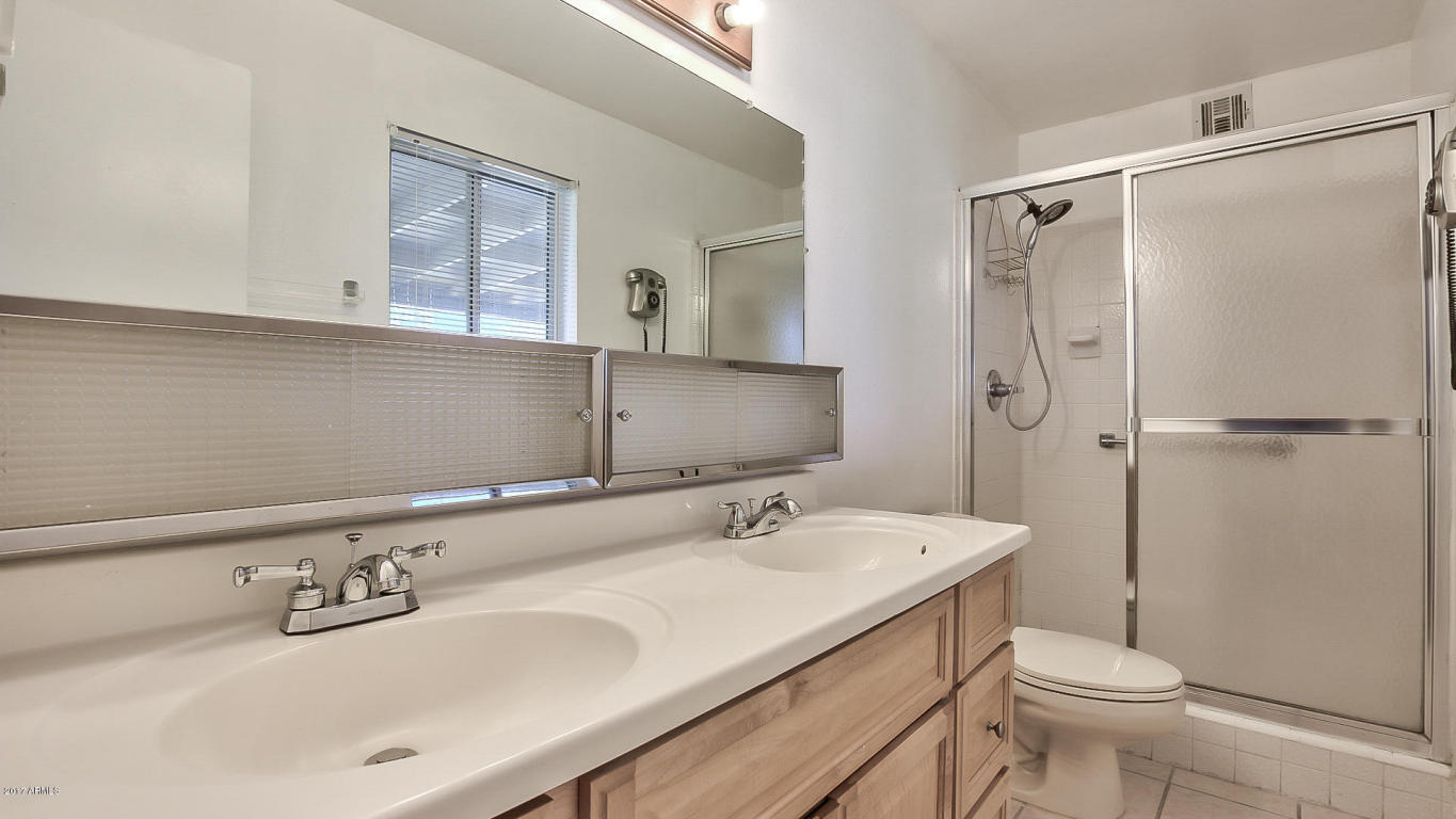 3452 E Laurel Ln, Phoenix, AZ 85028 photo 22