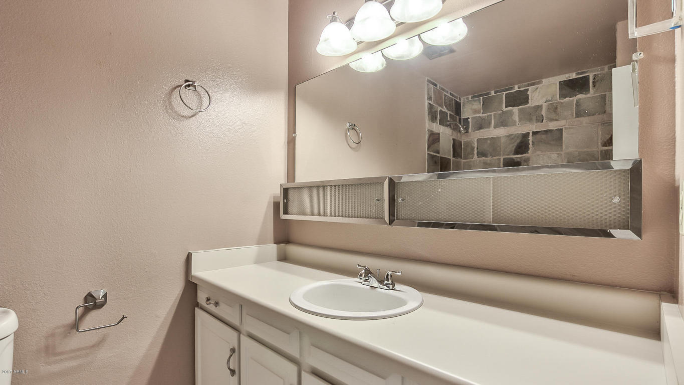 3452 E Laurel Ln, Phoenix, AZ 85028 photo 25