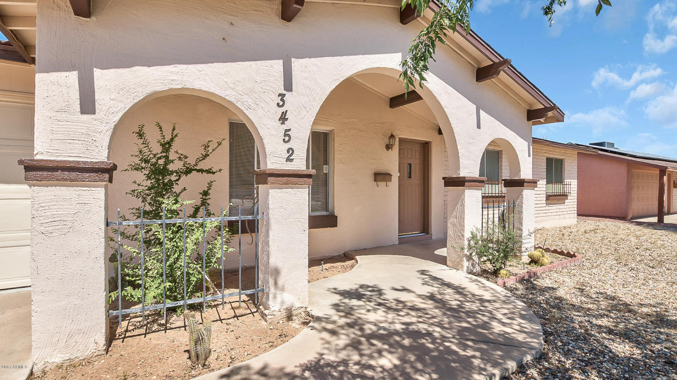 3452 E Laurel Ln, Phoenix, AZ 85028 photo 4