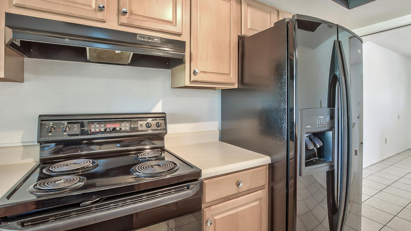 3452 E Laurel Ln, Phoenix, AZ 85028 photo 14