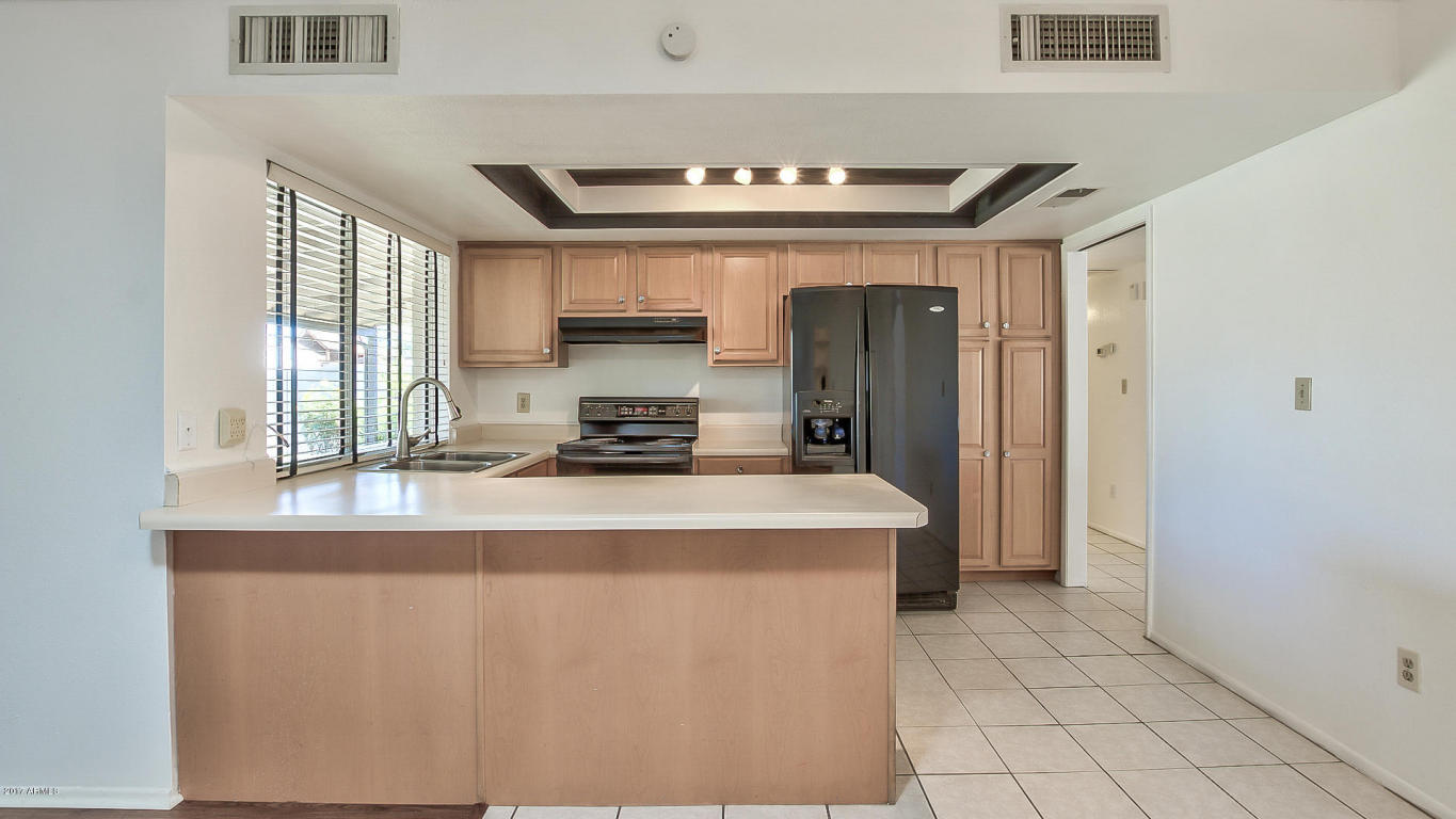 3452 E Laurel Ln, Phoenix, AZ 85028 photo 15