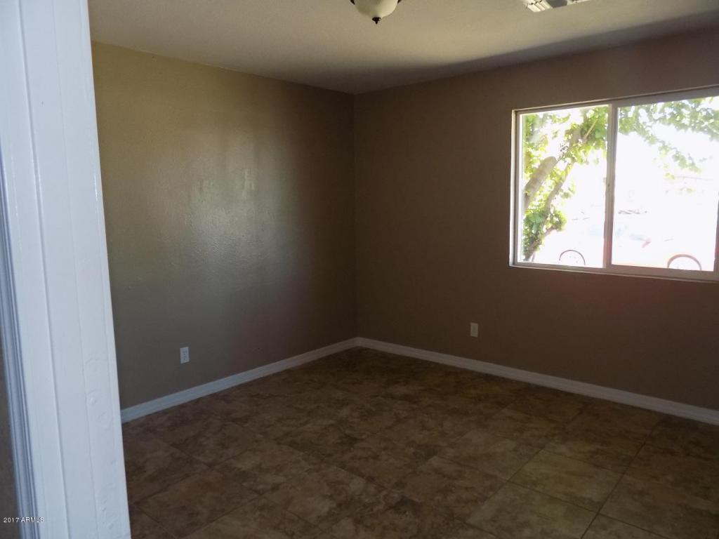 6727 W Camelback Rd, Phoenix, AZ 85033 photo 14